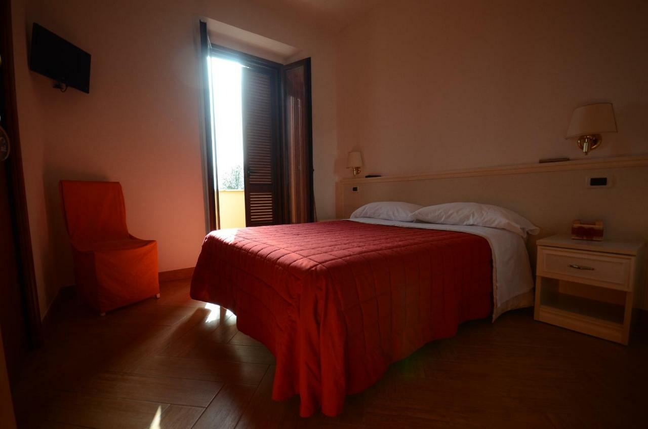 Il Piccolo Nido Bed and Breakfast Borgo Montenero Εξωτερικό φωτογραφία
