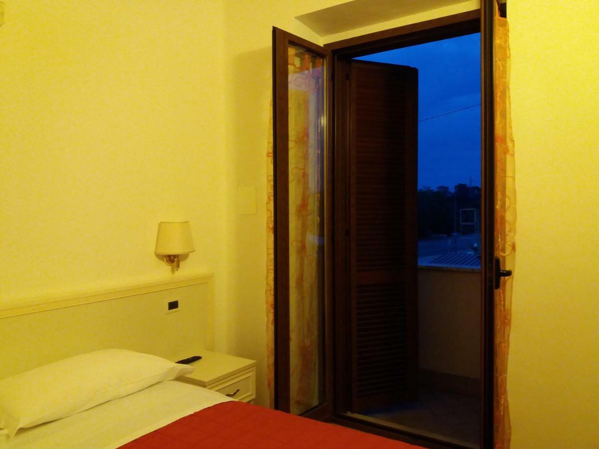 Il Piccolo Nido Bed and Breakfast Borgo Montenero Εξωτερικό φωτογραφία